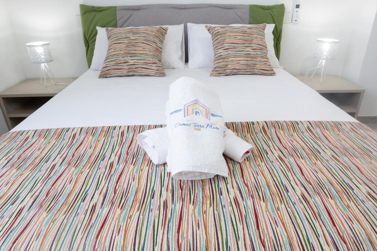 B&B Domus Terra Mare 托雷圣乔万尼乌 外观 照片