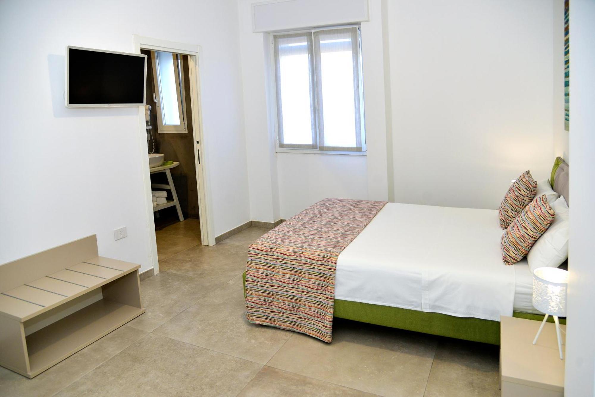 B&B Domus Terra Mare 托雷圣乔万尼乌 外观 照片