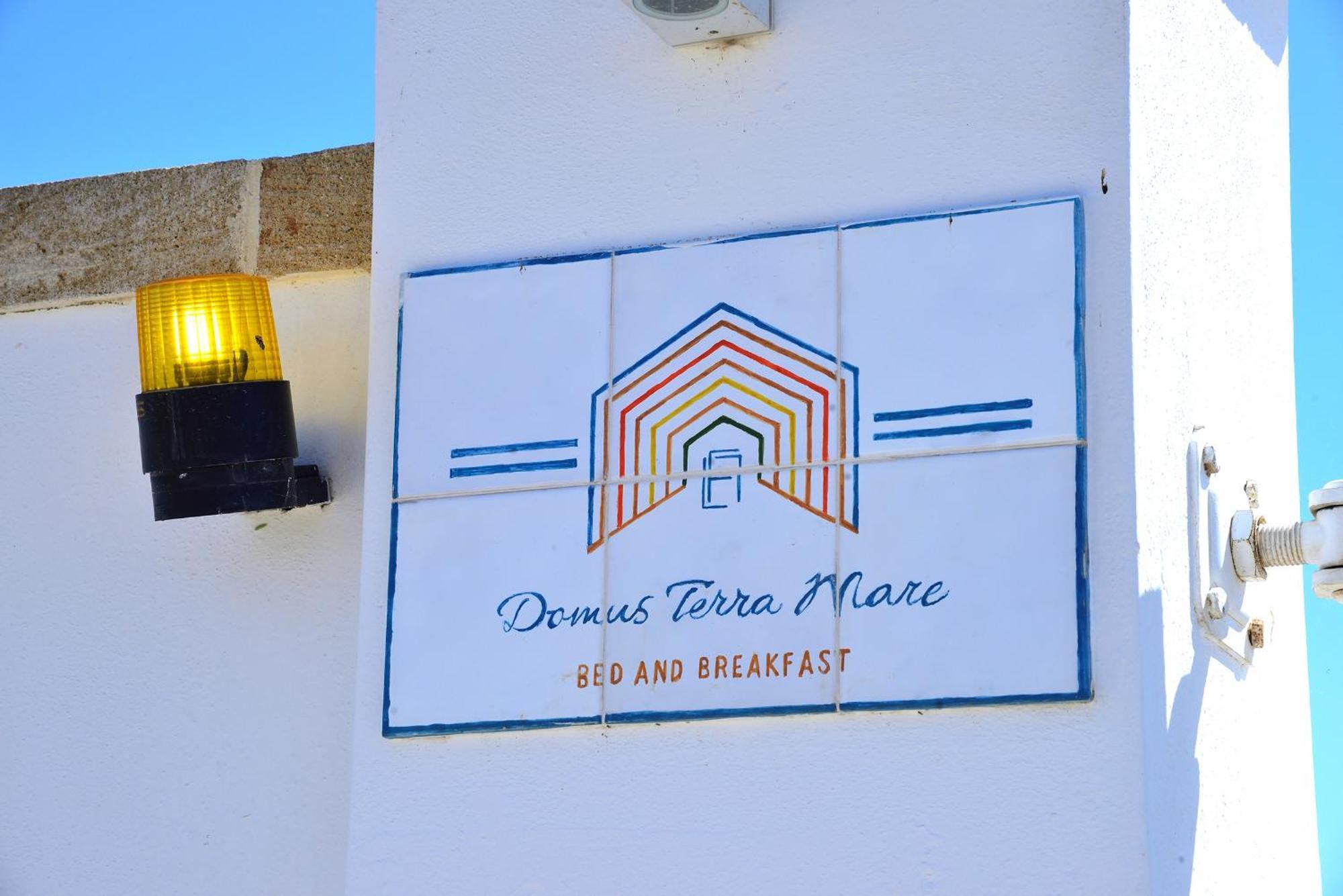 B&B Domus Terra Mare 托雷圣乔万尼乌 外观 照片